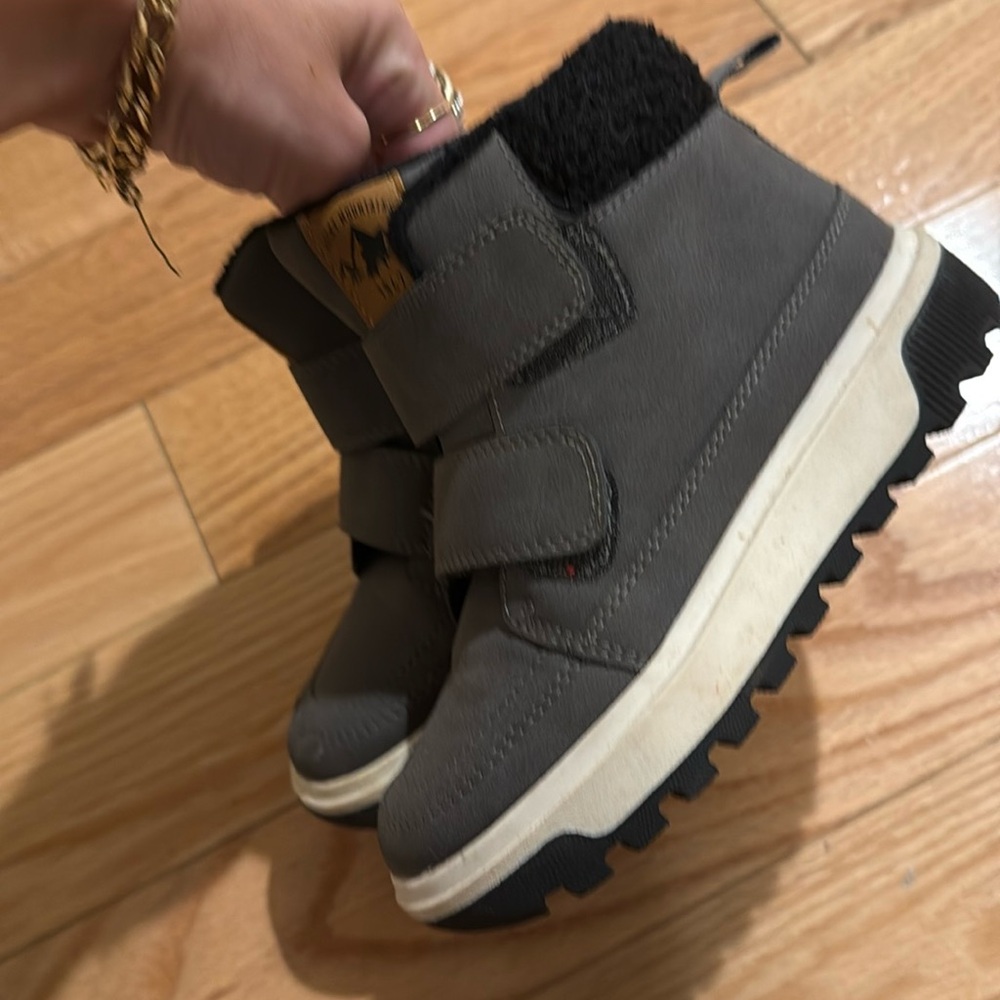 H&M kids boots suede and faux fur inside NWT